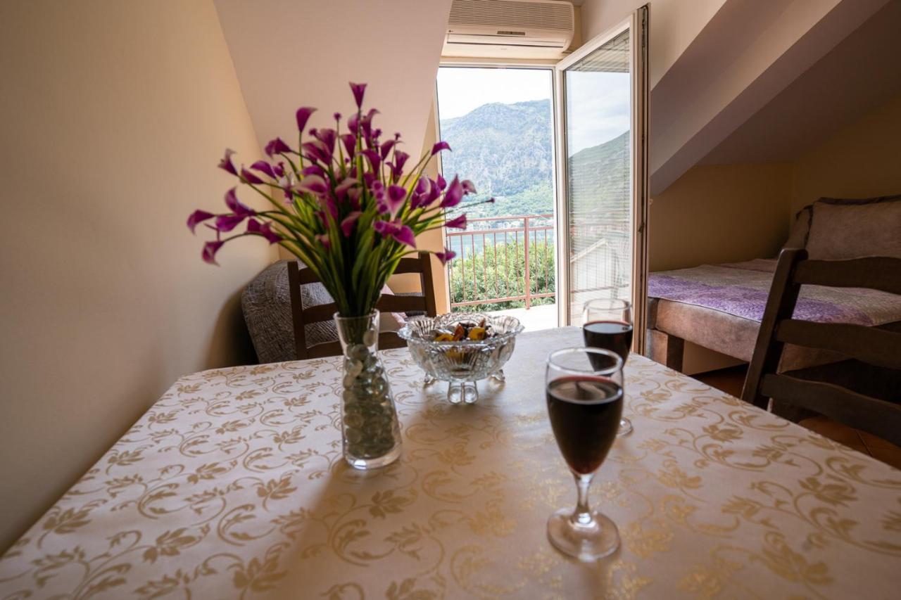 Appartement Albatros à Kotor Extérieur photo